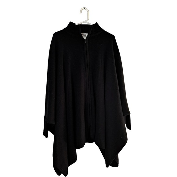 Carlisle black sweater cape 100% wool! Size Medium/ Large - Picture 1 of 3